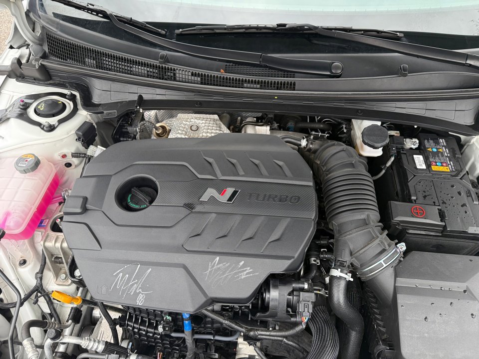 Certified 2025 Hyundai Elantra N w/ Cargo Package image 16