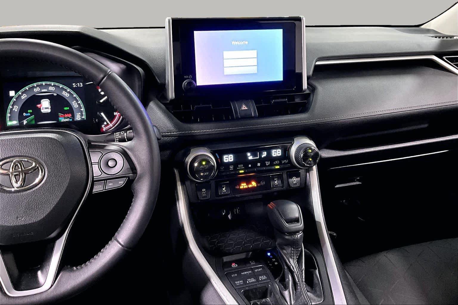 Used 2023 Toyota RAV4 XLE w/ Convenience Package AWD/4WD image 7