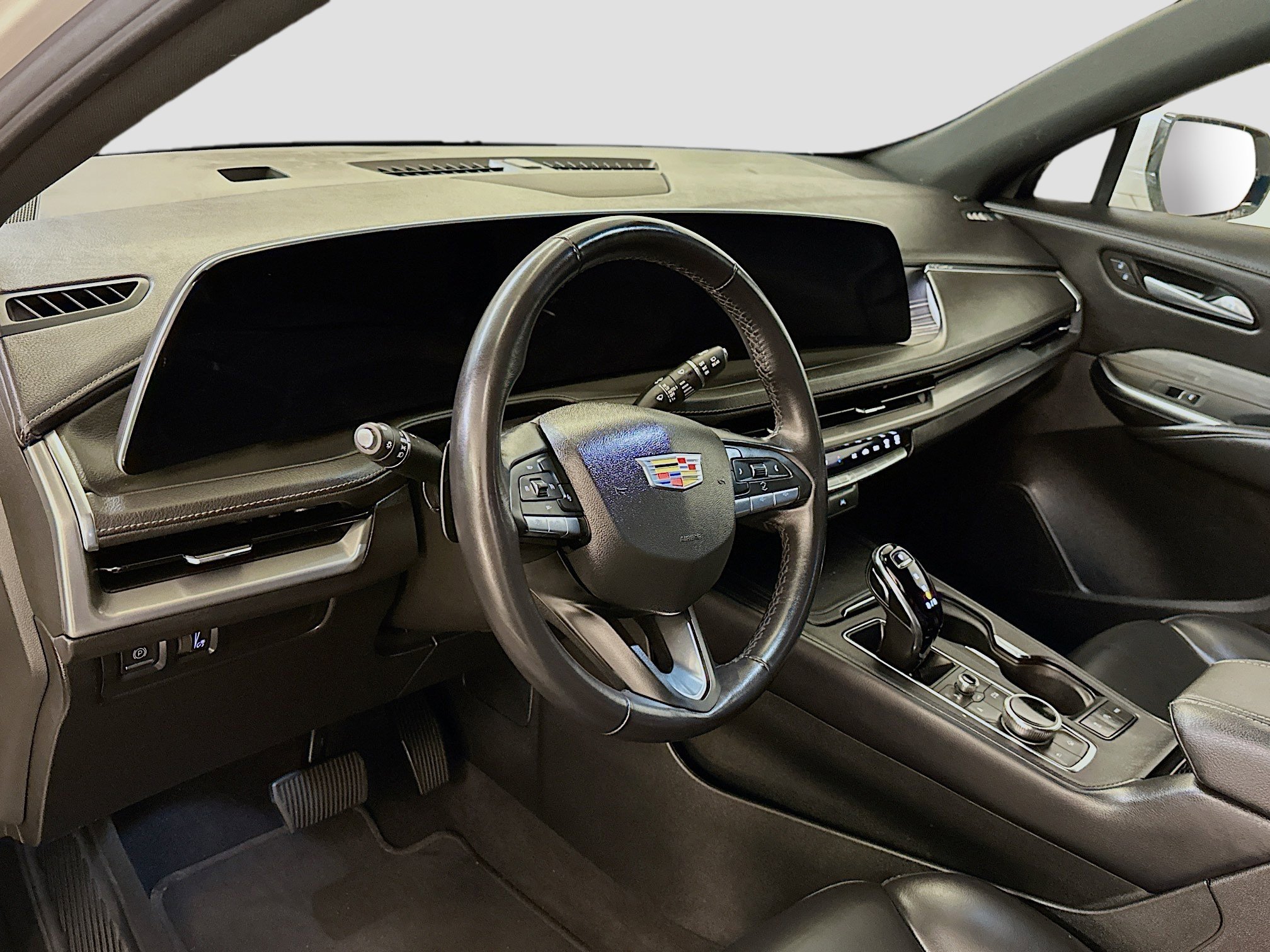 Used 2024 Cadillac XT4 Premium Luxury image 18