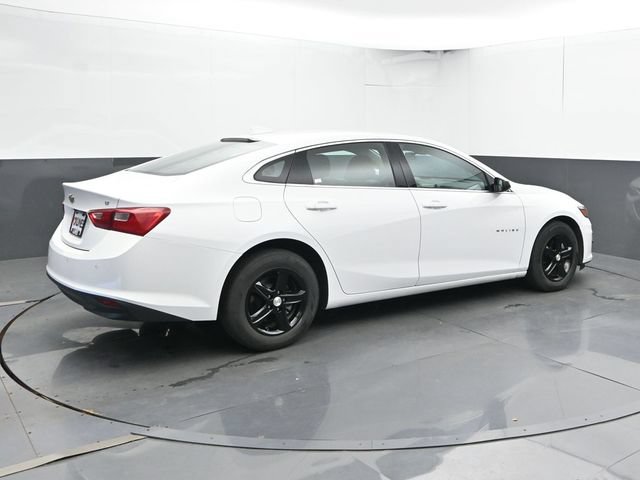 Used 2024 Chevrolet Malibu LT FWD image 2