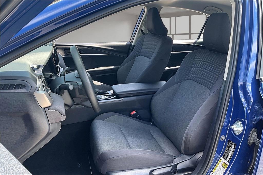 Used 2025 Toyota Camry SE FWD image 21
