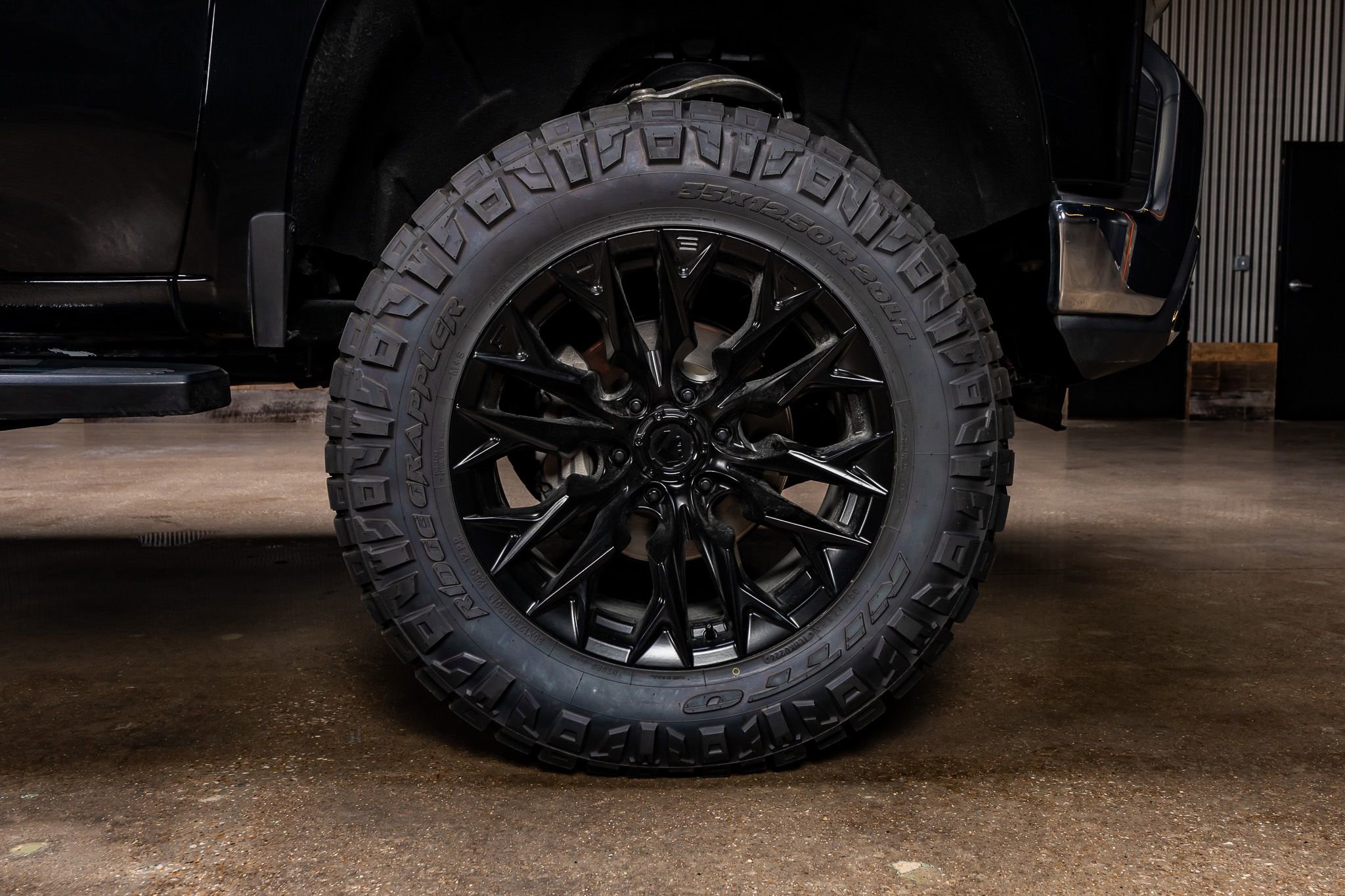 Used 2021 Chevrolet Silverado 1500 LTZ w/ Technology Package image 12