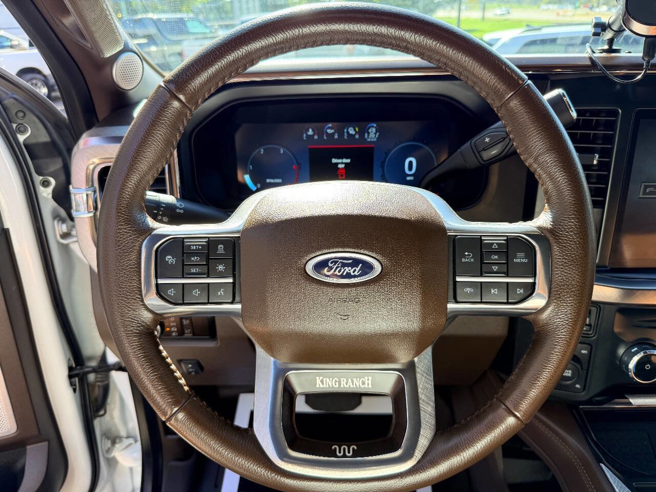 Used 2023 Ford F350 King Ranch w/ Chrome Package image 27