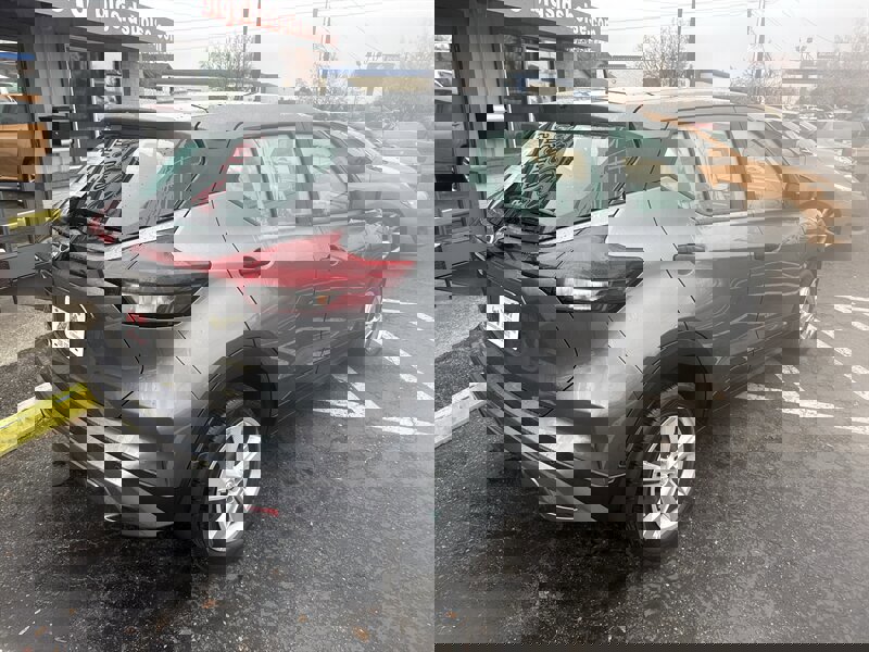 Used 2024 Nissan Kicks S image 4