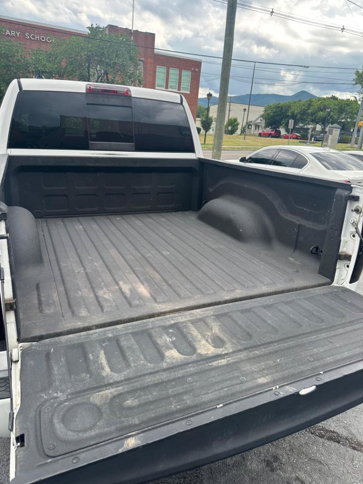 Used 2014 RAM 1500 Sport w/ Convenience Group AWD/4WD image 17