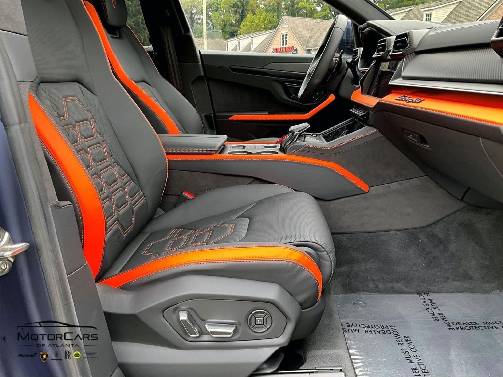 Used 2025 Lamborghini Urus SE AWD/4WD image 8