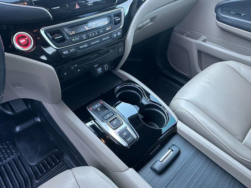 Used 2021 Honda Pilot Touring image 9