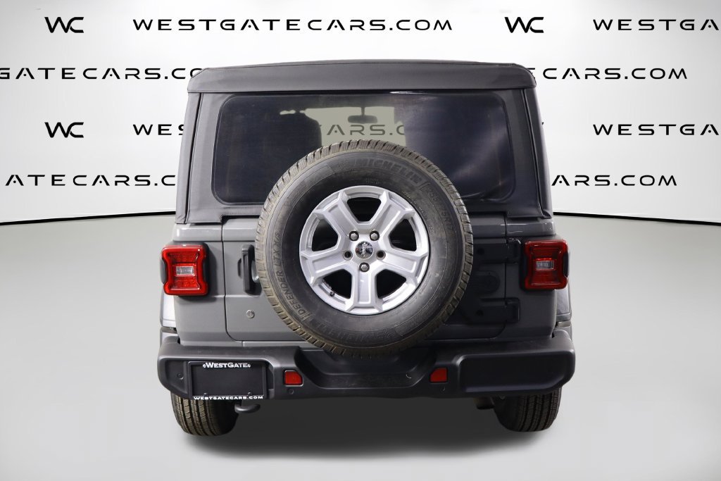 Used 2019 Jeep Wrangler Unlimited Sport w/ Technology Group AWD/4WD image 4