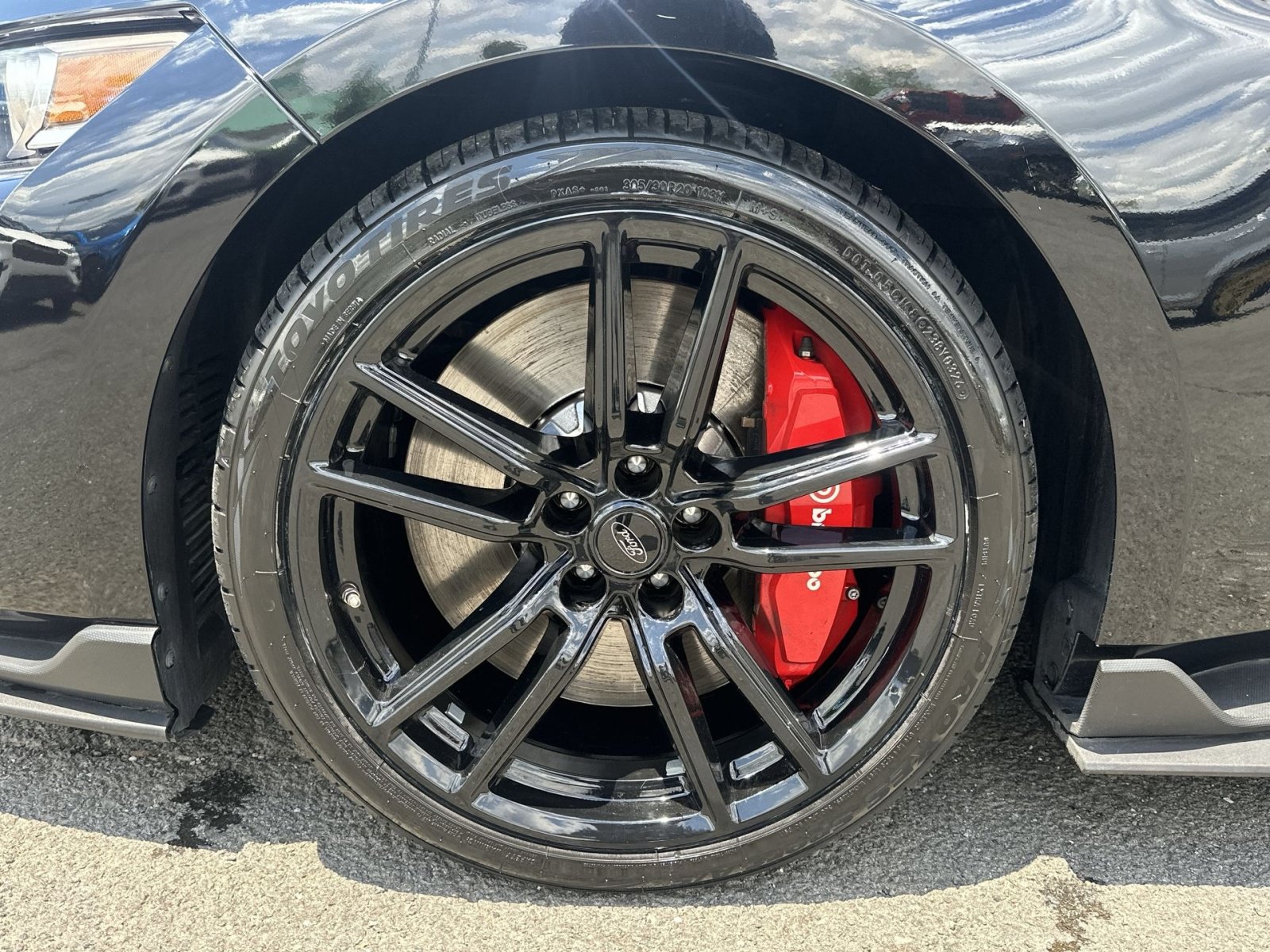 Used 2020 Ford Mustang Shelby GT500 w/ Technology Package RWD image 20