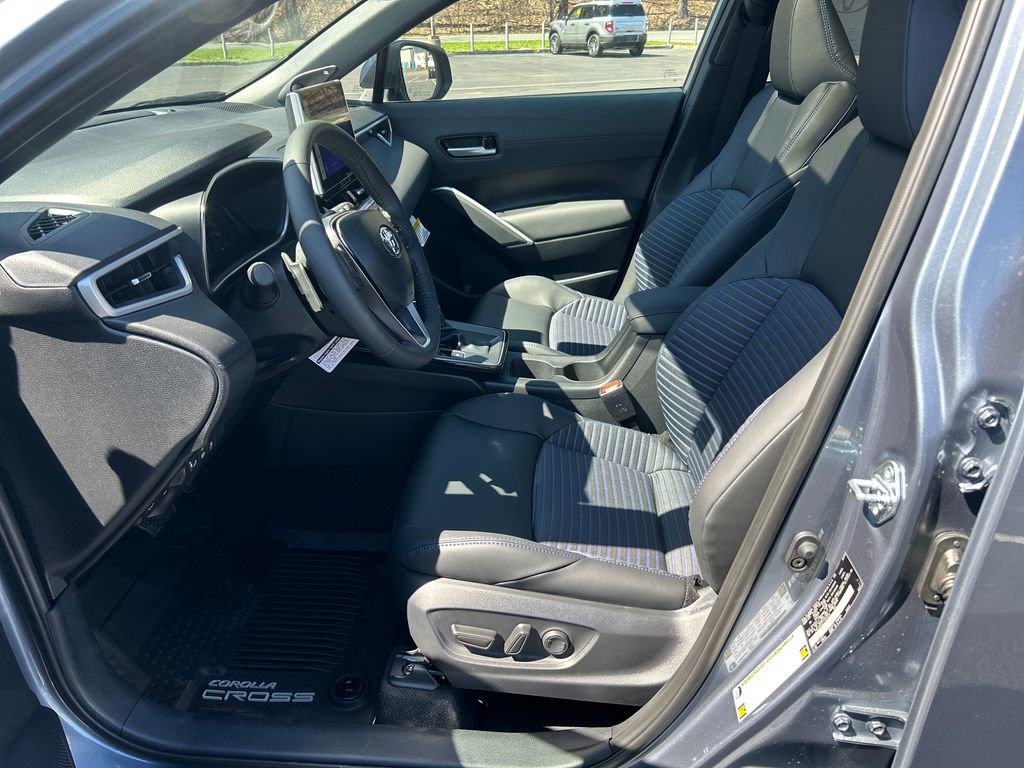 New 2026 Toyota Corolla Cross XSE image 17