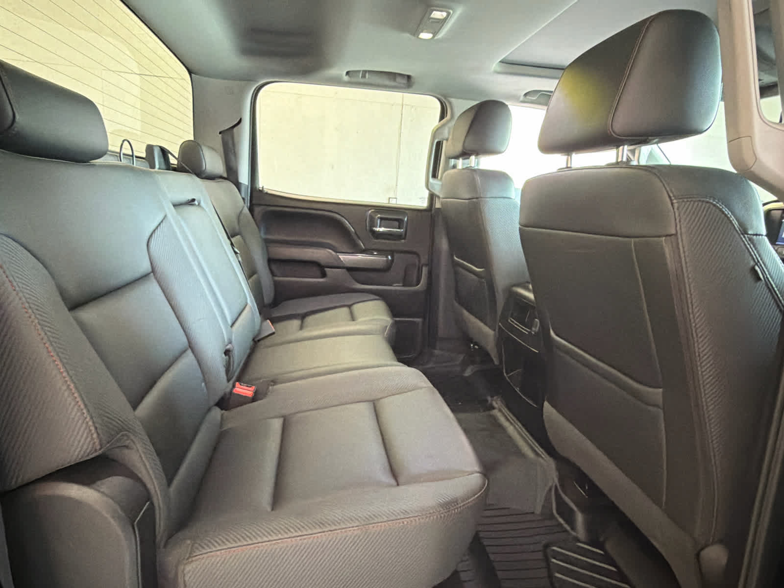 Used 2018 GMC Sierra 2500 SLT w/ Duramax Plus Package AWD/4WD image 31
