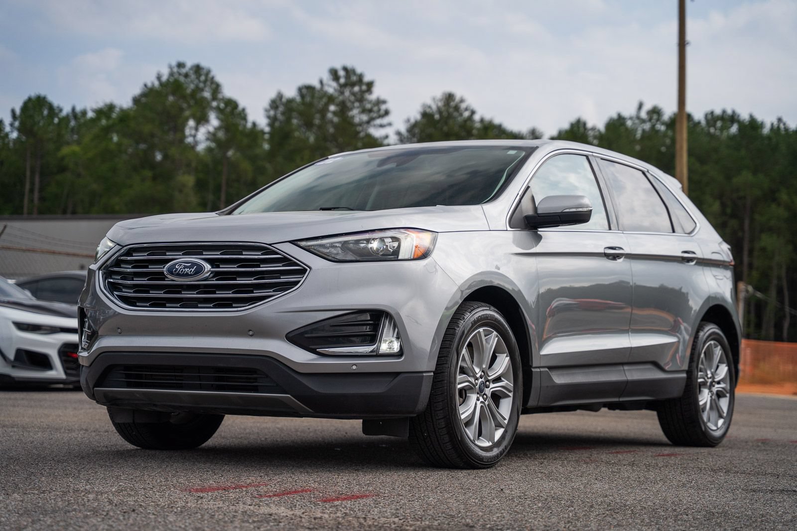 Used 2022 Ford Edge Titanium AWD/4WD image 3