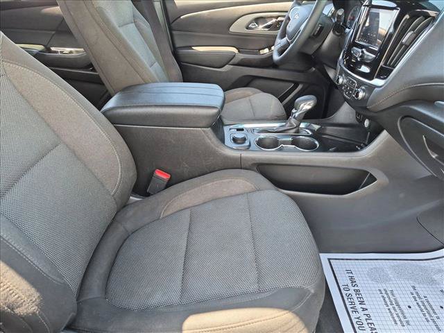 Used 2023 Chevrolet Traverse LT FWD image 18