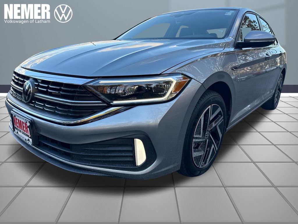 Certified 2022 Volkswagen Jetta SEL
