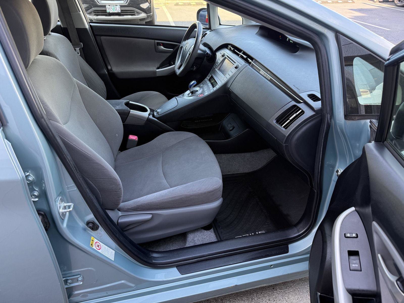 Used 2013 Toyota Prius Two FWD image 19