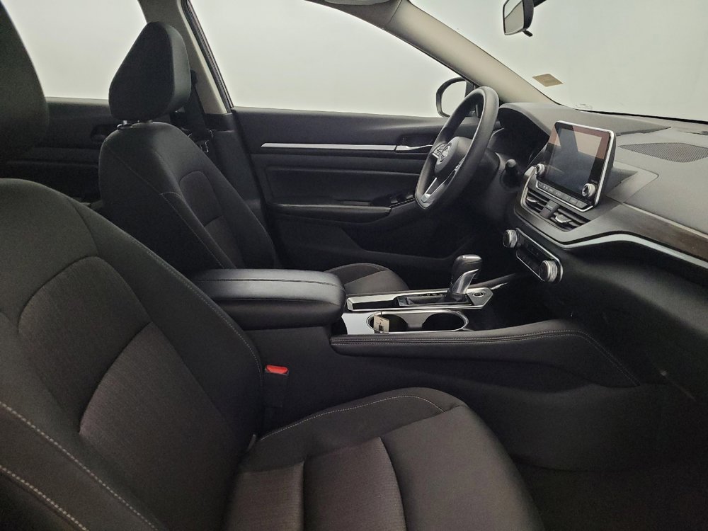 Used 2023 Nissan Altima 2.5 SV image 21