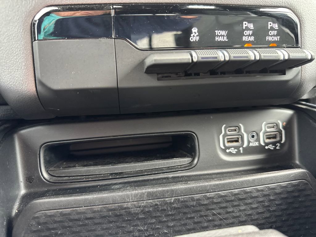 Certified 2022 RAM 1500 Big Horn image 31