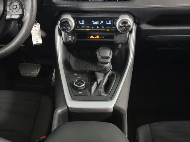Used 2025 Toyota RAV4 LE AWD/4WD image 22