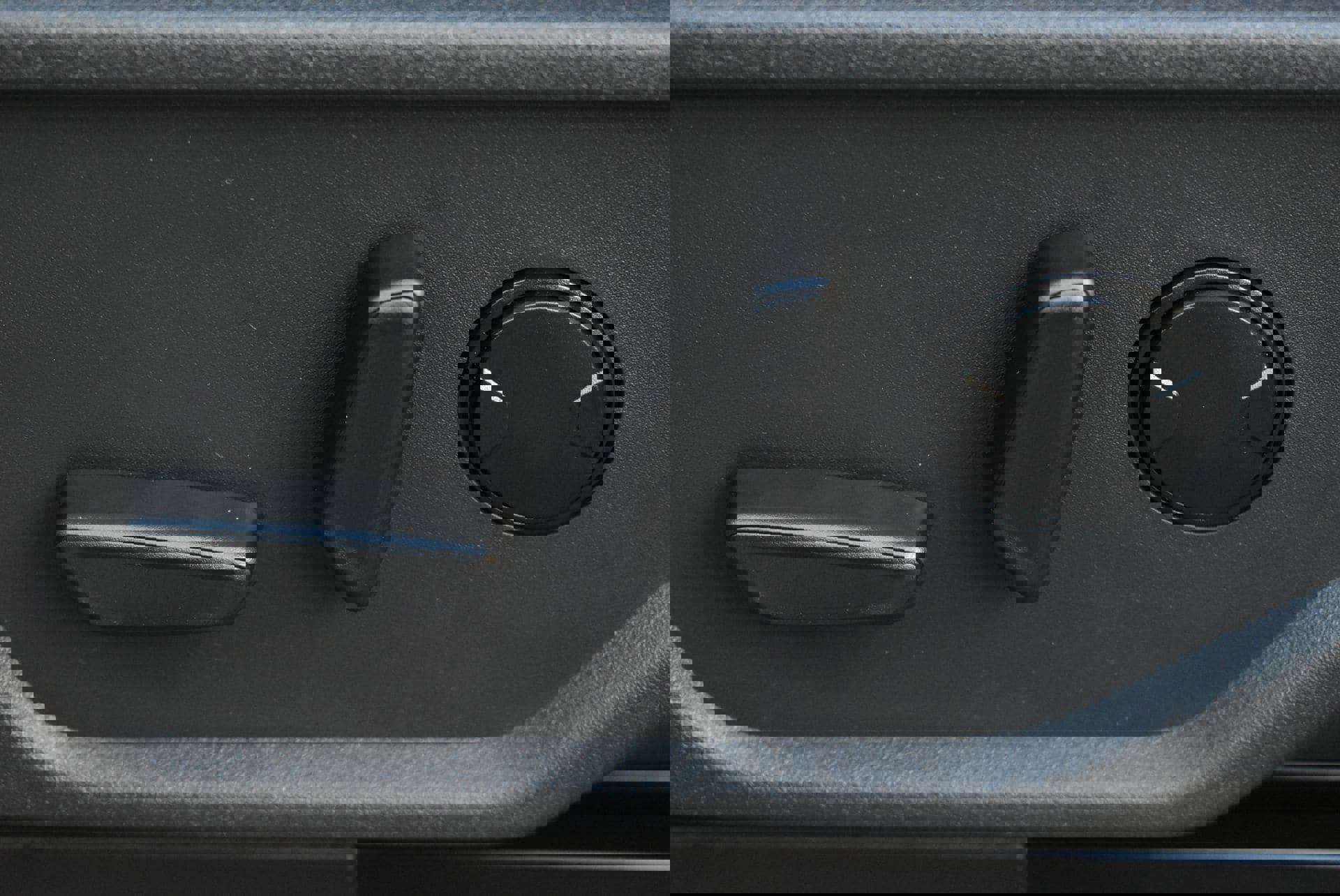 New 2025 Ford Bronco Badlands image 12