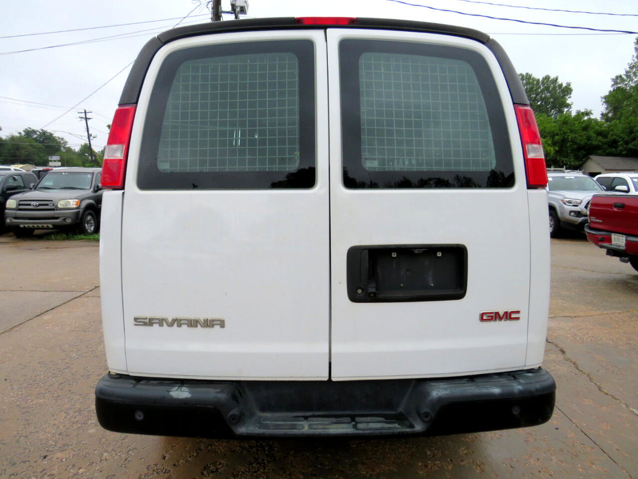 Used 2019 GMC Savana 2500 w/ Driver Convenience Package image 14