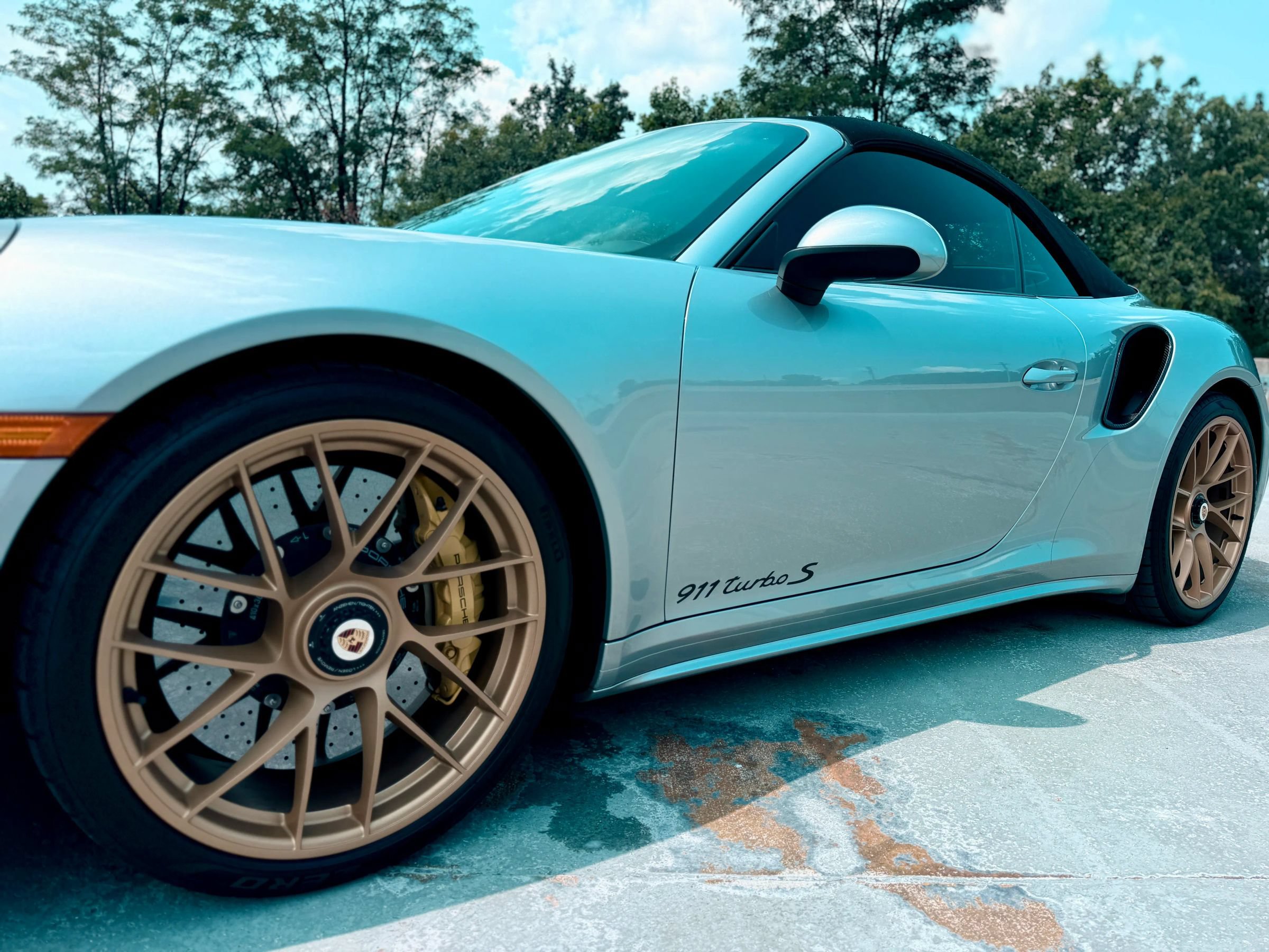 Used 2017 Porsche 911 Turbo S AWD/4WD image 32