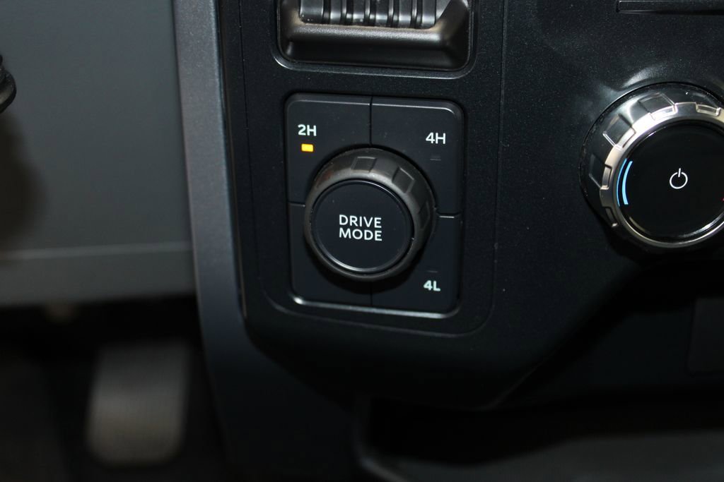 Used 2024 Ford F150 XLT image 39