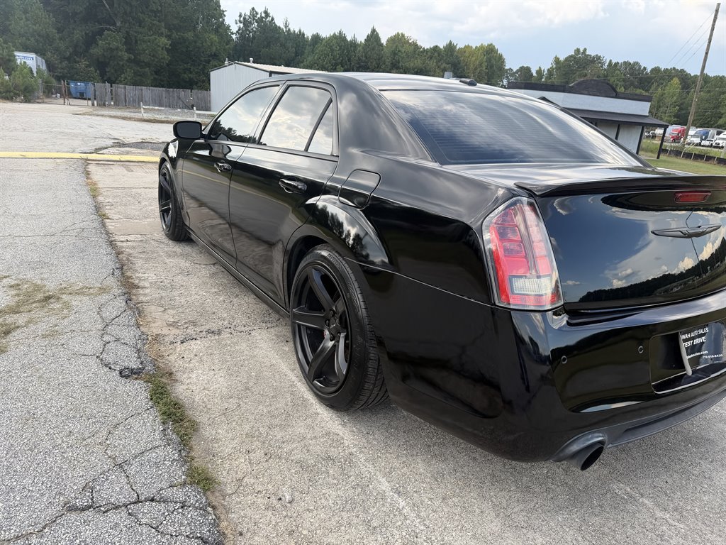 Used 2012 Chrysler 300 SRT8 w/ 19-Premium Speaker Group RWD image 7