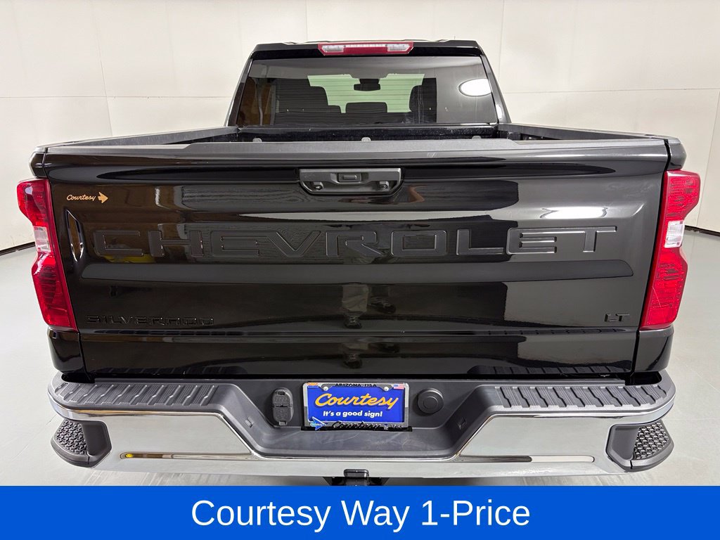 Used 2025 Chevrolet Silverado 1500 LT w/ LPO, Dark Essentials Package RWD image 9