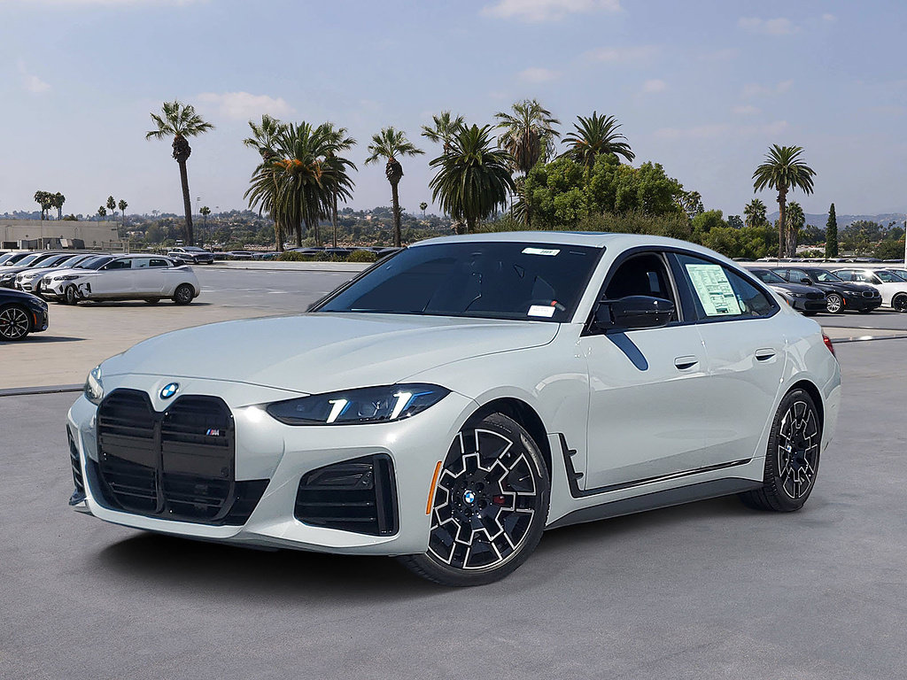 New 2026 BMW M440i w/ Premium Package