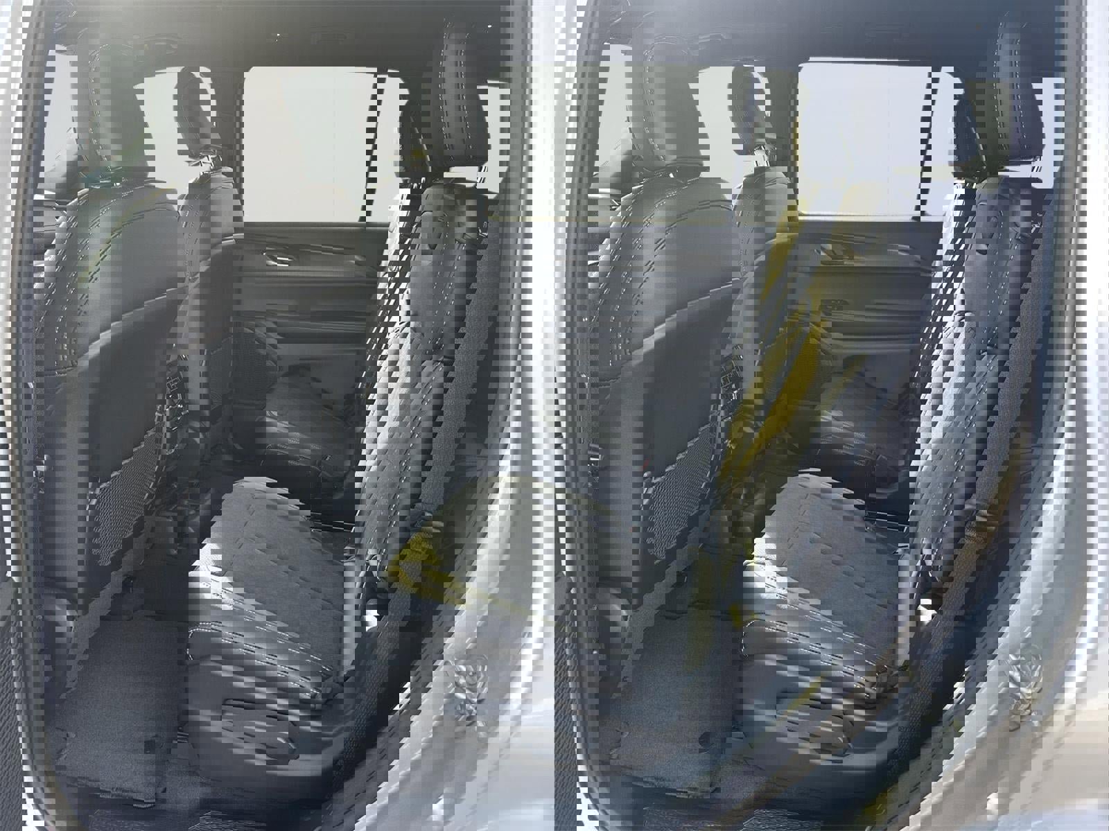 New 2025 Jeep Grand Cherokee L Altitude image 30