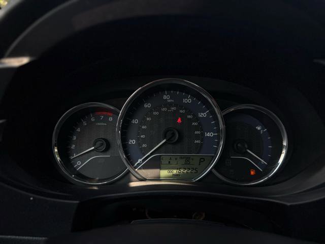 Used 2015 Toyota Corolla LE FWD image 19