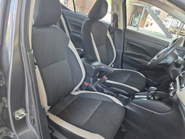 Used 2020 Nissan Versa SV FWD image 18