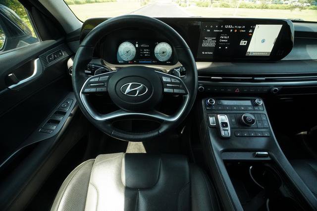 Used 2024 Hyundai Palisade Limited FWD image 13