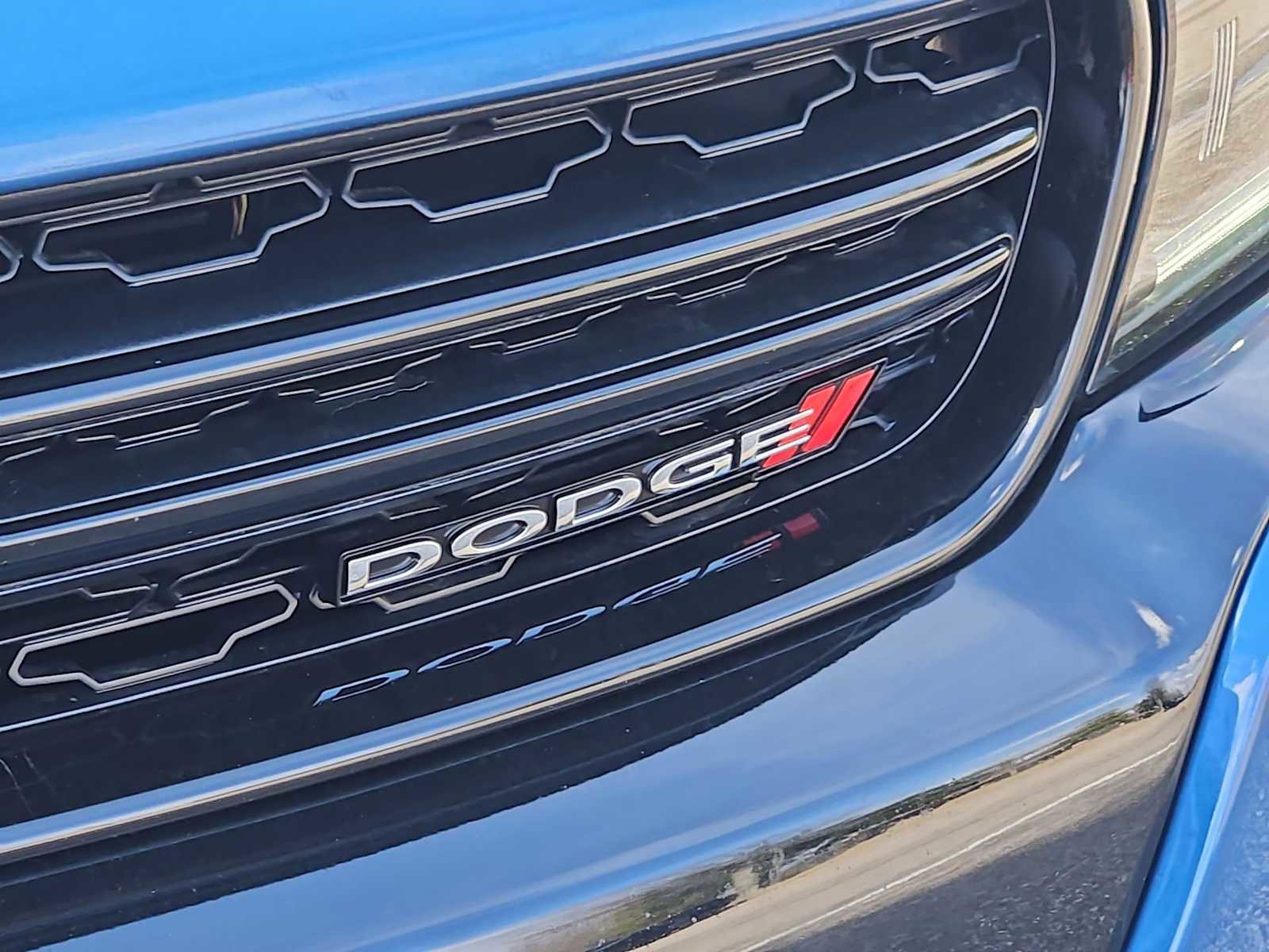 Used 2023 Dodge Charger SXT w/ Blacktop Package image 12