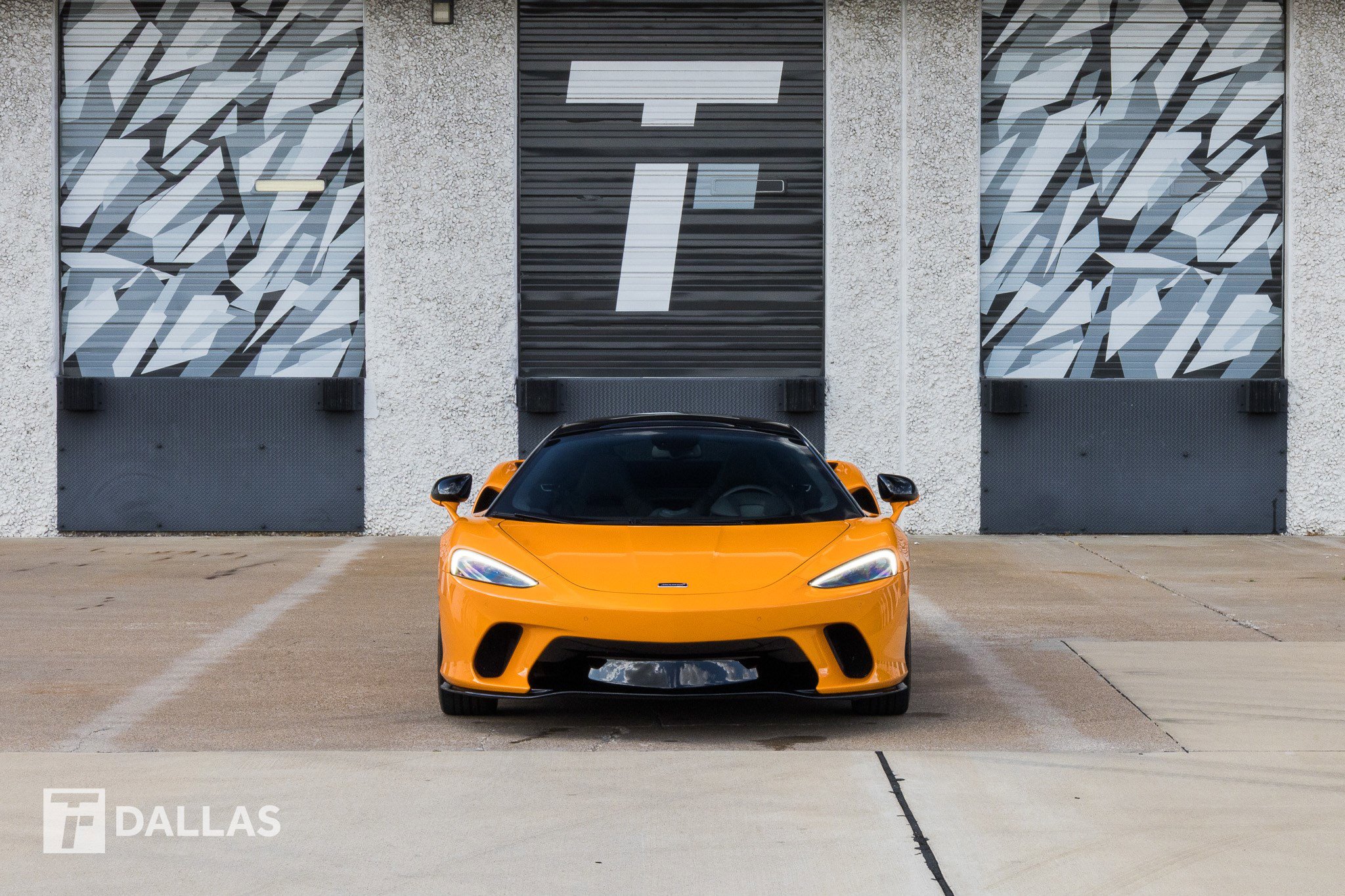 Used 2023 McLaren GT image 3