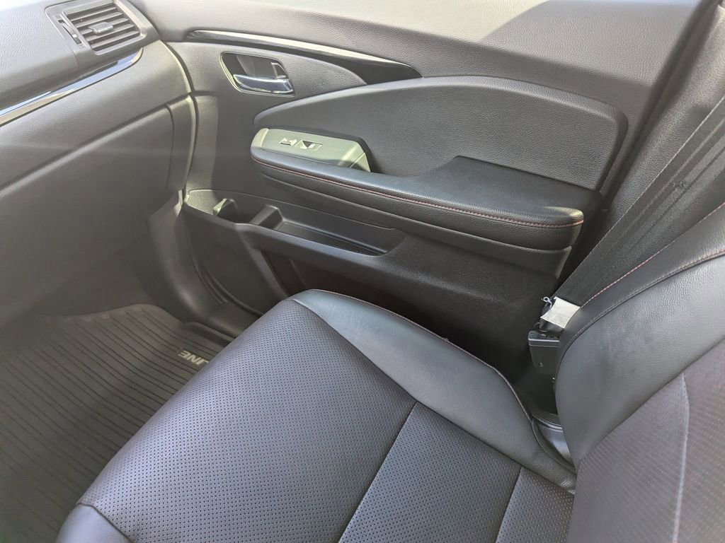 Used 2024 Honda Ridgeline Black Edition image 13