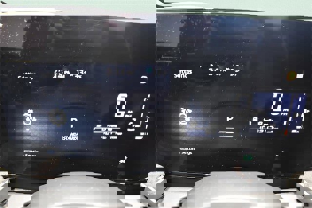 Used 2025 Nissan Kicks SV image 27