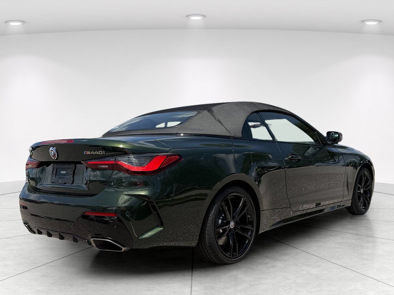 Used 2023 BMW 440i xDrive Convertible AWD/4WD image 3