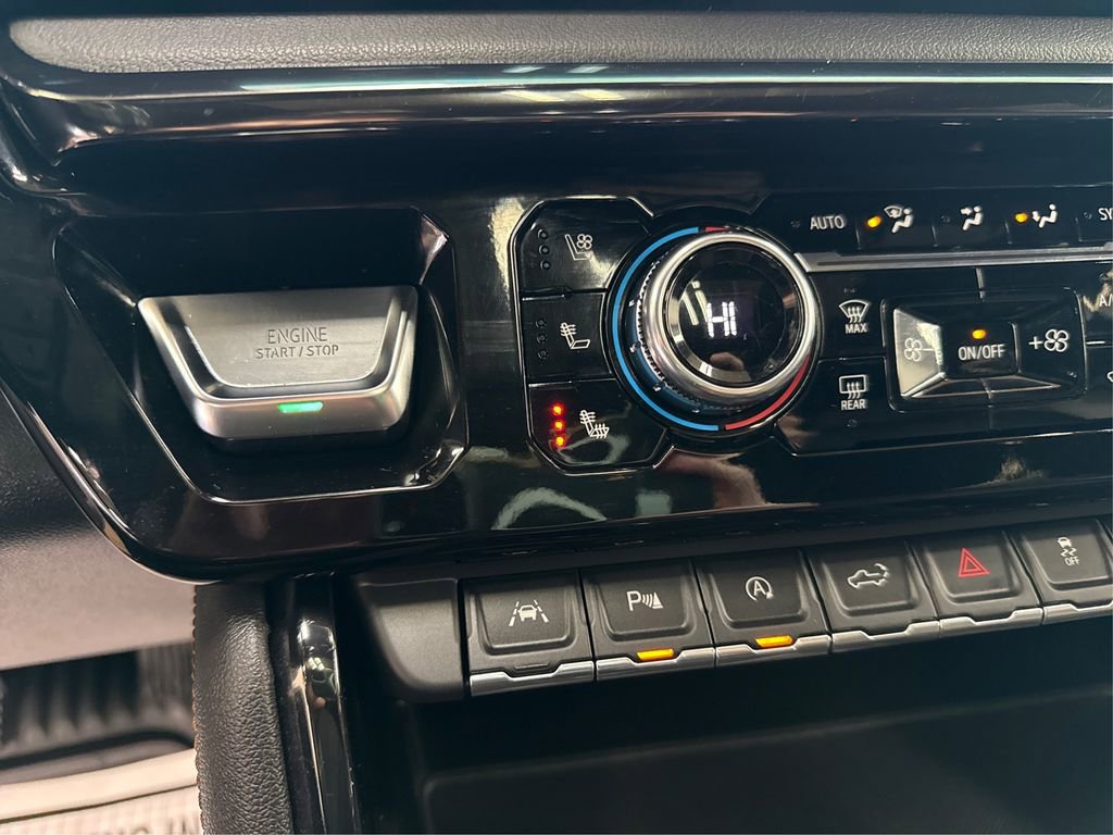 Used 2022 GMC Sierra 1500 AT4 w/ AT4 Premium Package image 36