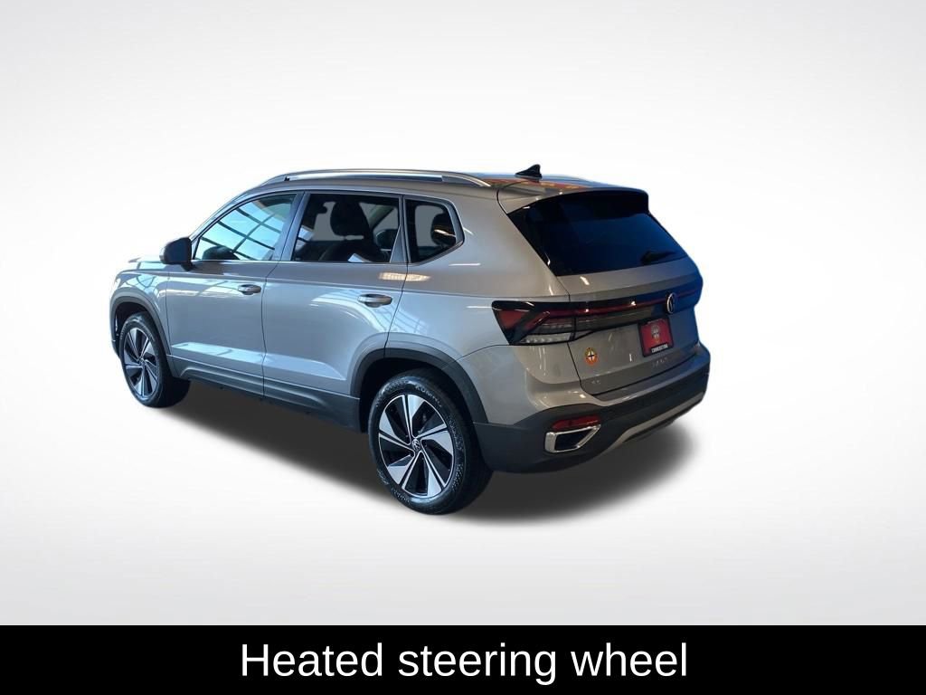 Used 2025 Volkswagen Taos SE AWD/4WD image 19
