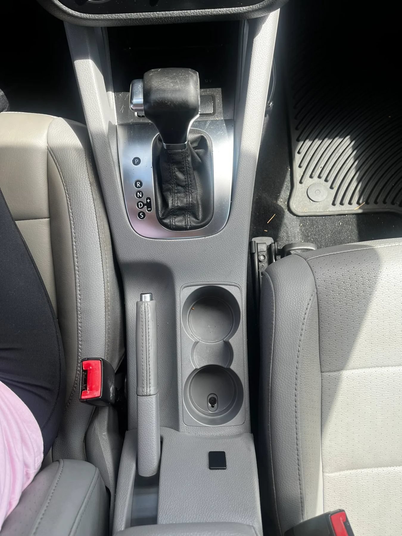 Used 2009 Volkswagen Jetta SE FWD image 17
