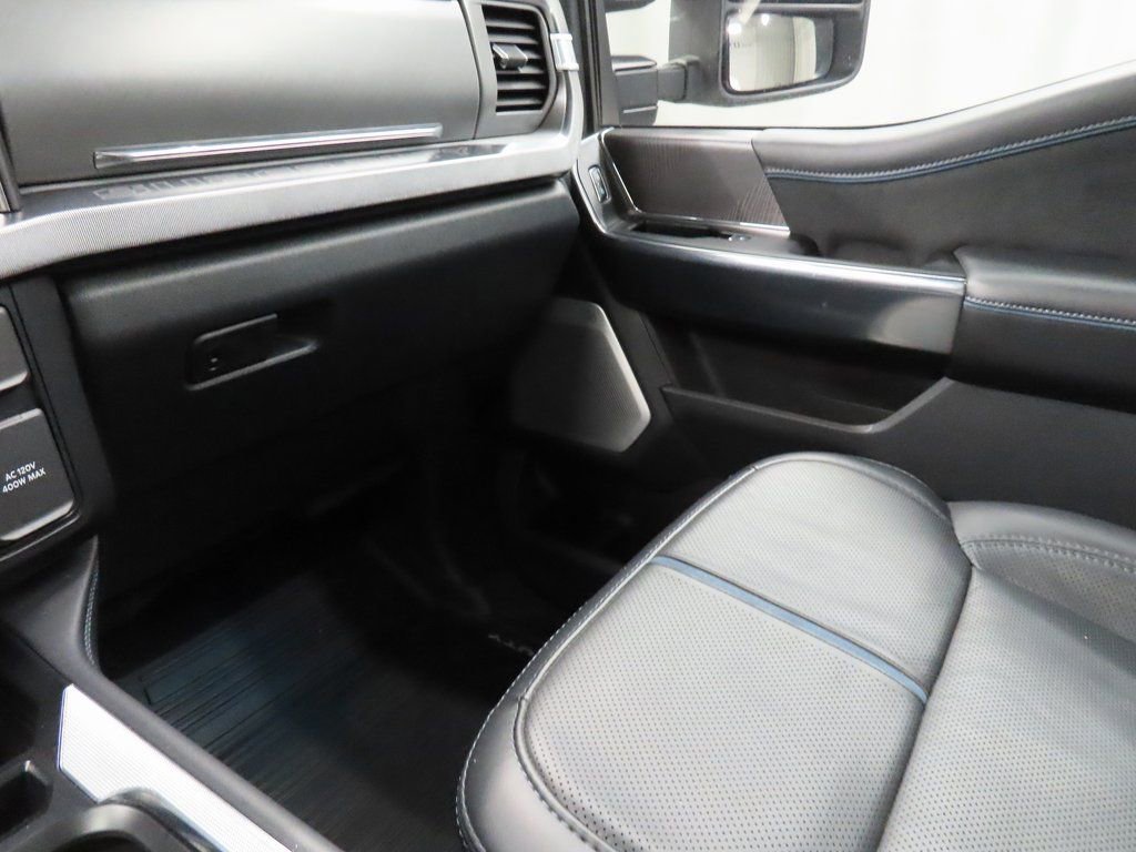 Used 2025 Ford F450 Platinum w/ FX4 Off-Road Package AWD/4WD image 24