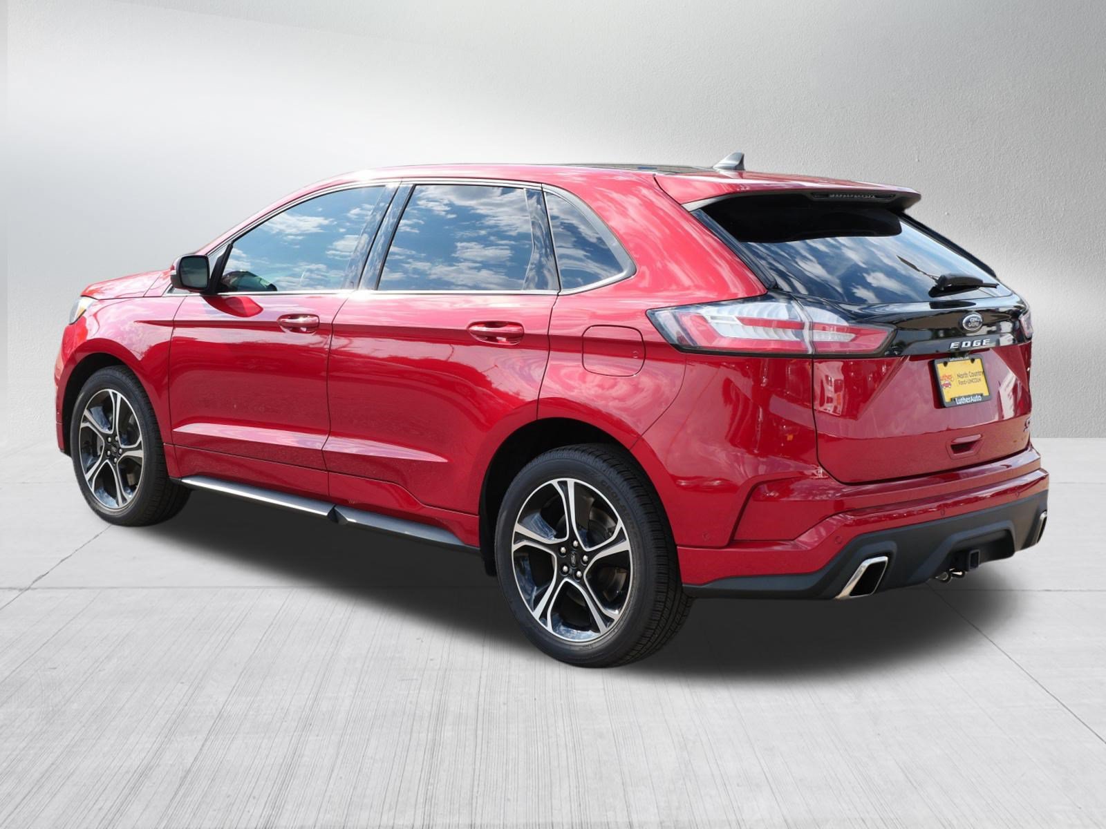 Used 2022 Ford Edge ST w/ Equipment Group 401A AWD/4WD image 5