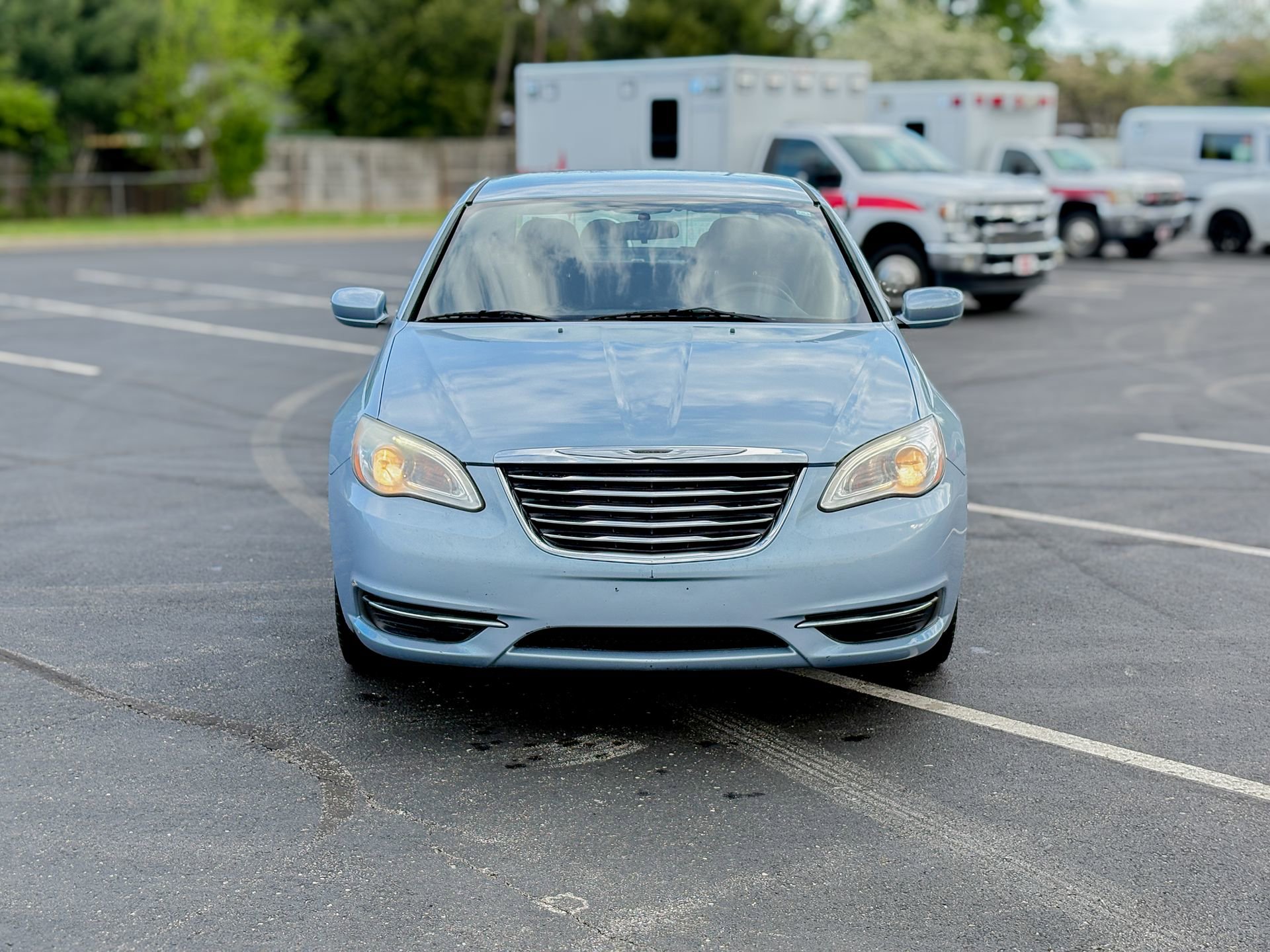 Used 2013 Chrysler 200 Touring image 3