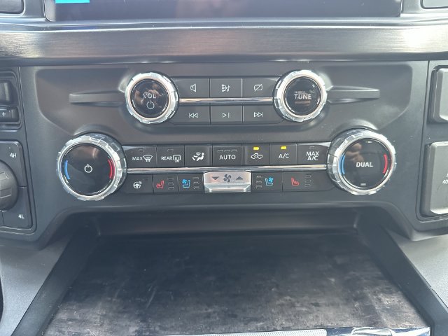 Used 2024 Ford F450 Lariat AWD/4WD image 25