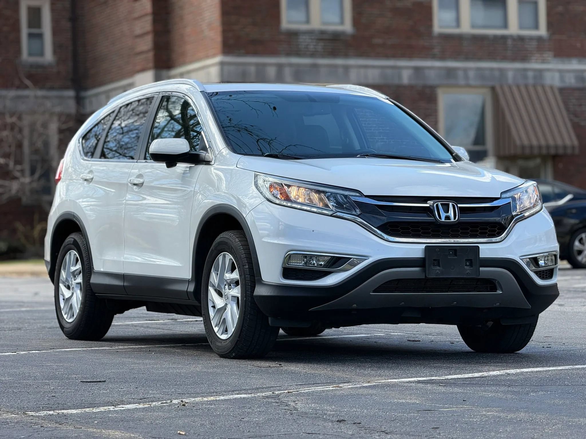 Used 2016 Honda CR-V EX-L image 2