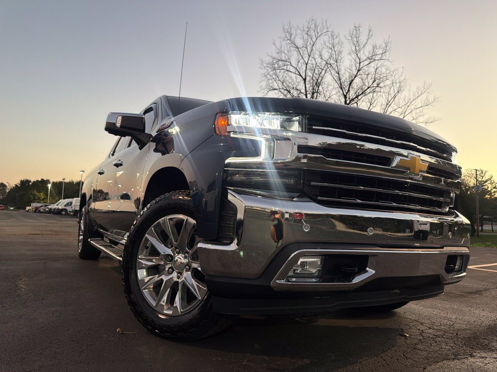 Used 2022 Chevrolet Silverado 1500 LTZ w/ LTZ Premium Package AWD/4WD image 49