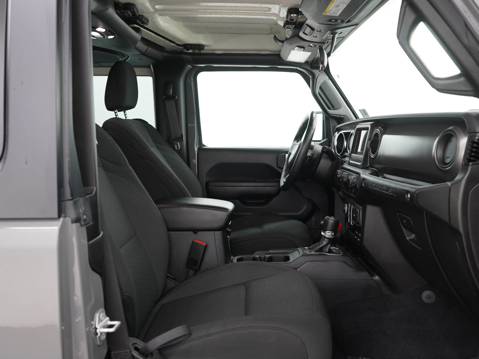 Used 2023 Jeep Wrangler Sport AWD/4WD image 11
