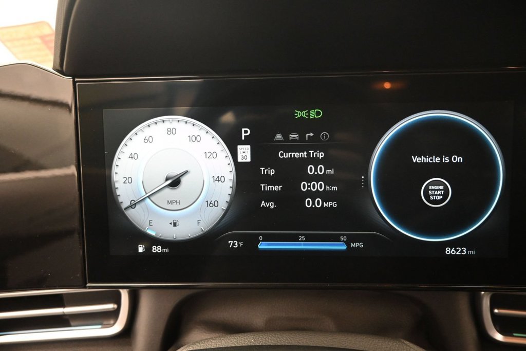 Used 2025 Hyundai Elantra Limited w/ Cargo Package FWD image 23
