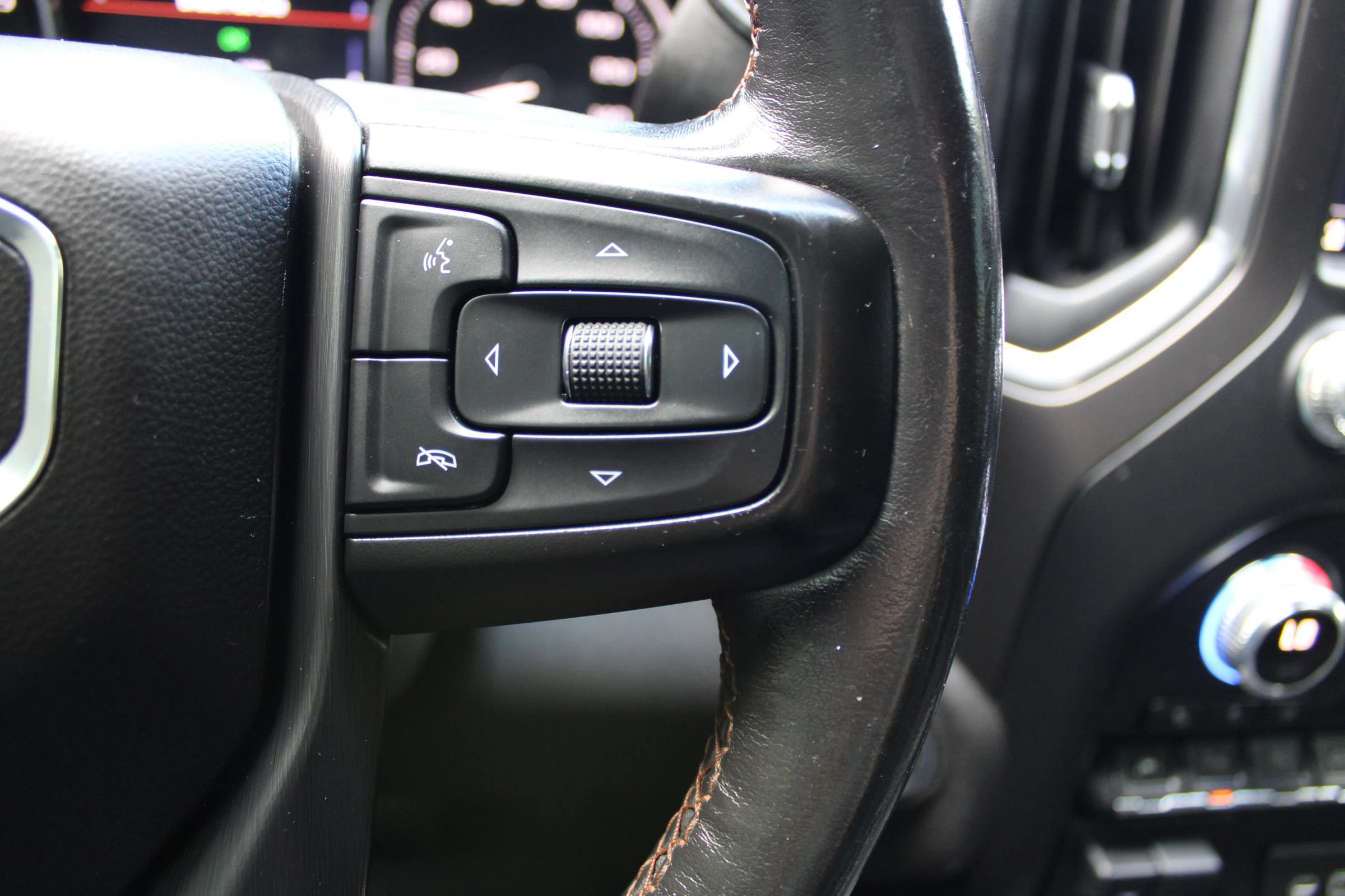 Used 2020 GMC Sierra 1500 AT4 w/ AT4 Premium Package AWD/4WD image 10